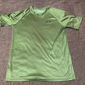 MENS under armour sz small shirt new